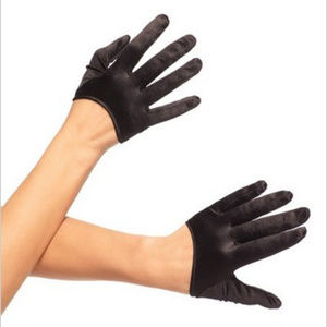 nwt Halloween Mini Cropped Satin Gloves black